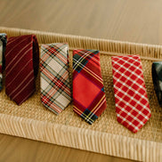Classic Christmas Men’s Tie