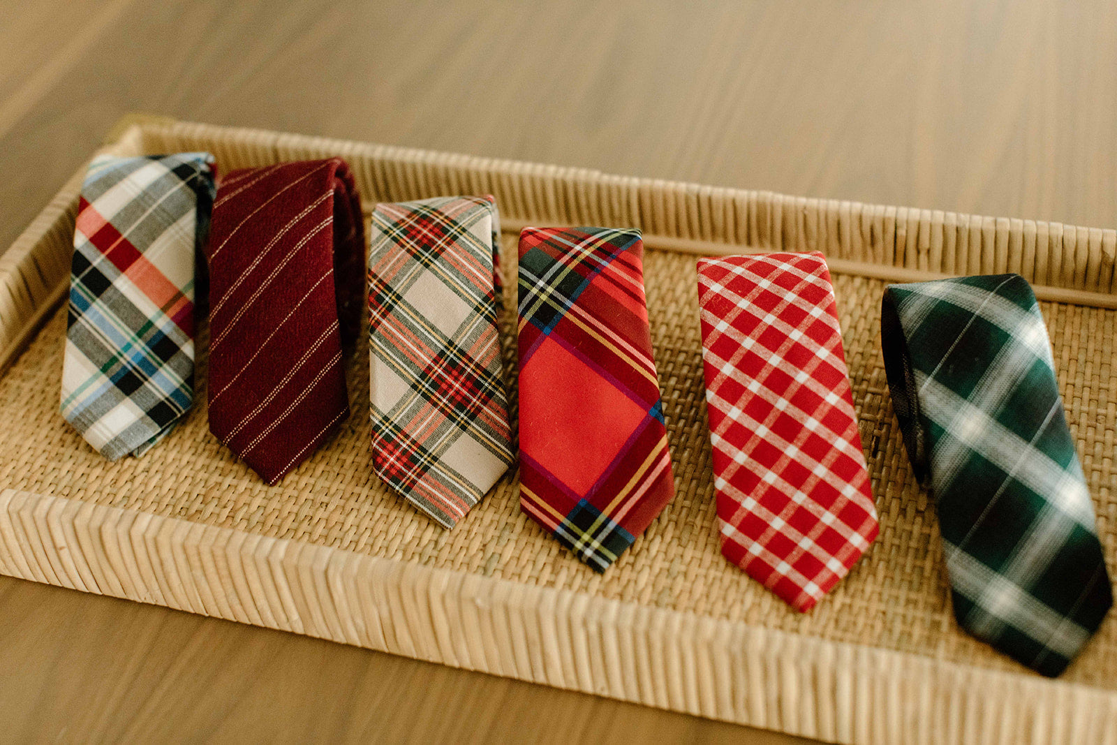 Classic Christmas Men’s Tie
