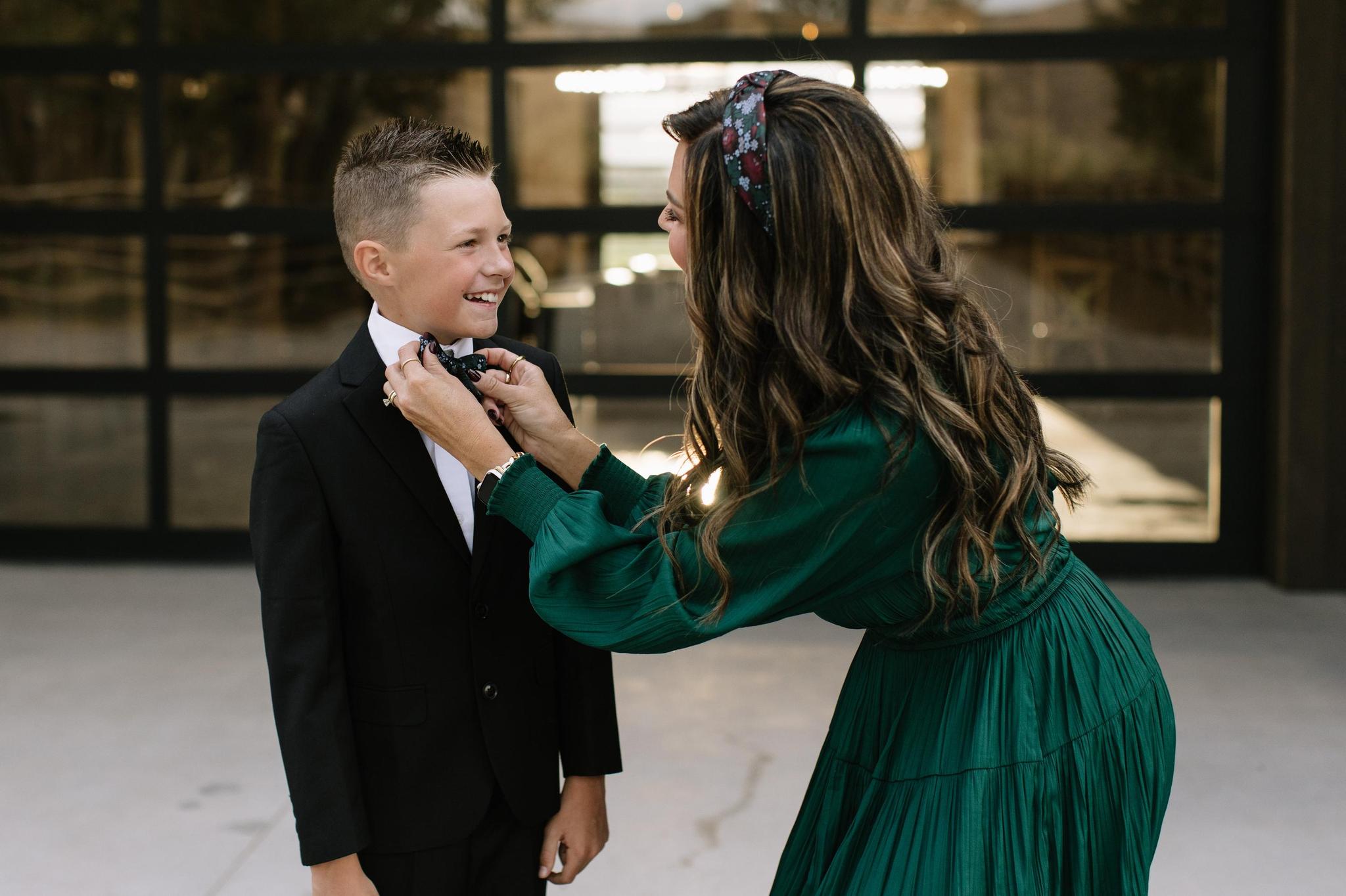 Dashing Floral - Boys Bow Tie