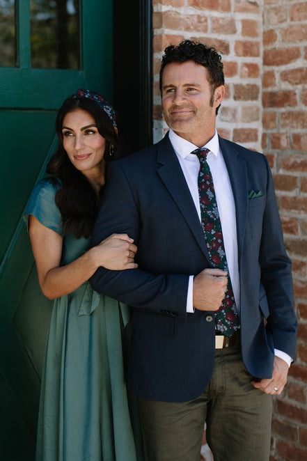 Dashing Floral Mens Tie