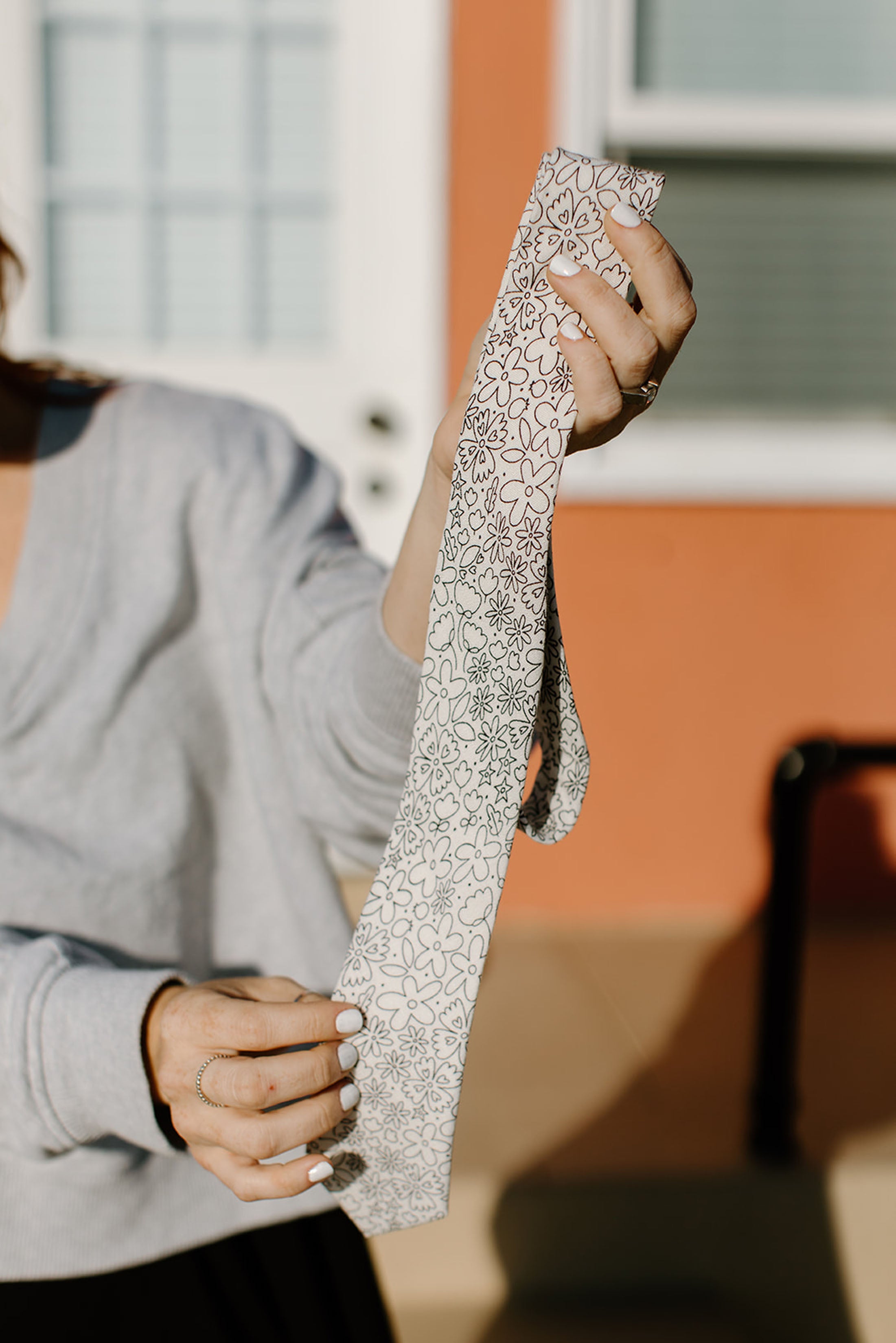 Rad FLORAL Coloring Tie *markers sold separately