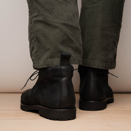 Rezza Suede Calfskin Chukka Boot Black